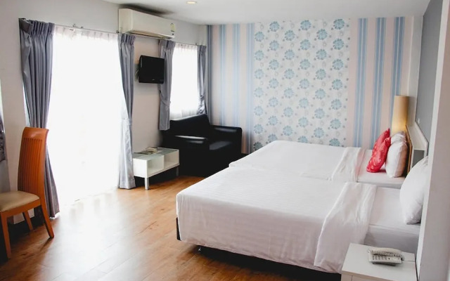 Sea Breeze Jomtien Residence