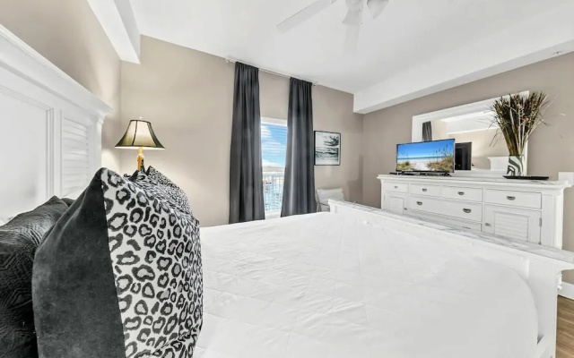 Ocean Reef 704
