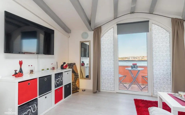 Sunset Apartment with a private yard at Medulin Riviera