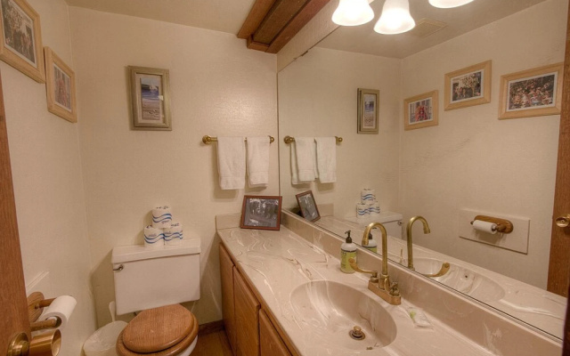 Fairway Lodge by Lake Tahoe Accommodations