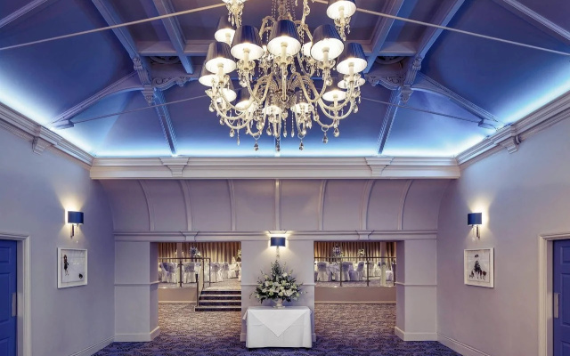 Mercure Gloucester Bowden Hall Hotel