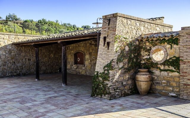 Отель Agriturismo Salemi Италия, Пьяцца-Армерина - отзывы, цены и фото номеров - забронировать отель Agriturismo Salemi онлайн вид на фасад