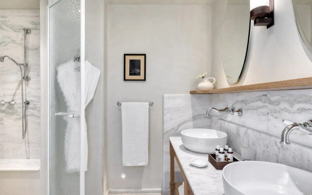 Cosme, A Luxury Collection Resort, Paros