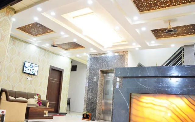 Hotel Ata Inn