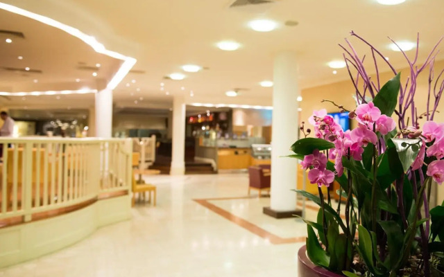 DoubleTree by Hilton Swindon