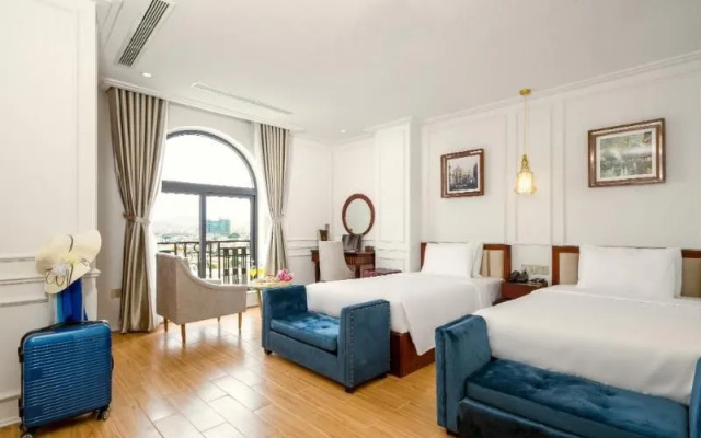 Ruby Light Hotel