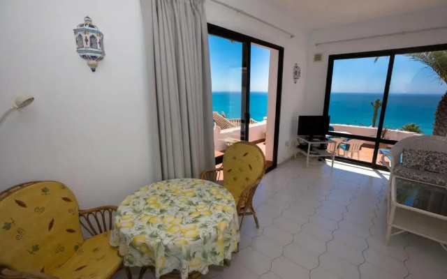 Ladera Panorama 22