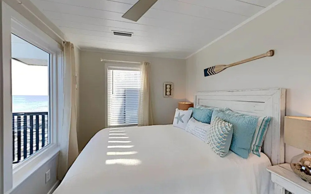 So Shell Distancing by Southern Vacation Rentals