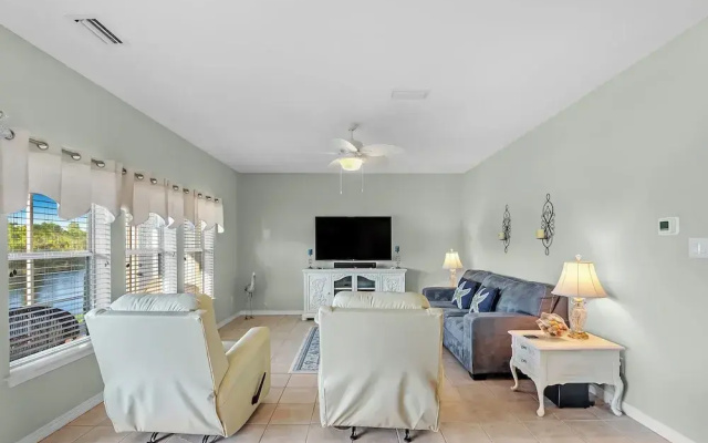 Romar Lakes 104B