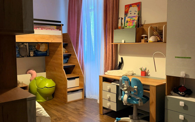 Квартира Family House