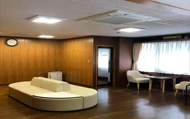 Business Hotel Urbanty Nishikujo