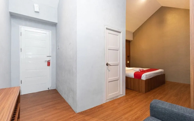 De Natio Guest House Jalan Gaharu by RedDoorz