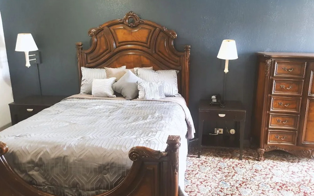 Coratel Inn & Suites by Jasper Hutchinson