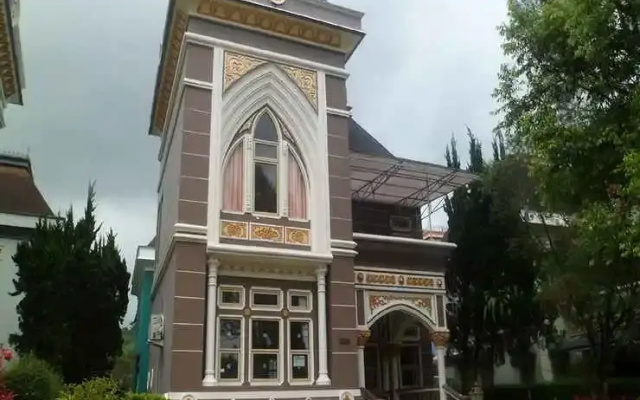 Santibis Villa Kota Bunga Swiss