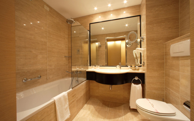 Antony Palace Hotel