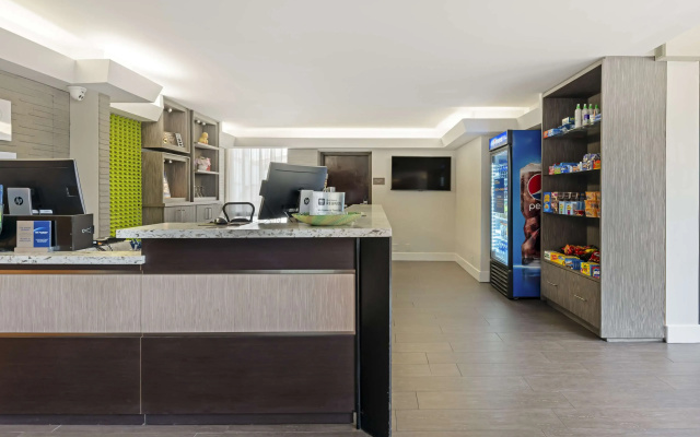 Best Western Plus Austin Central