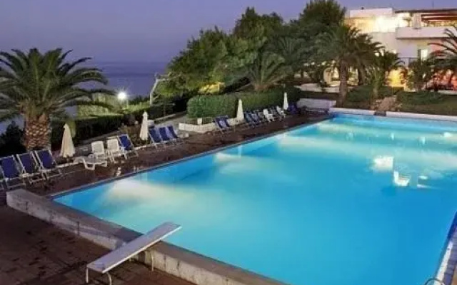 Apulia Hotel Rodi Garganico