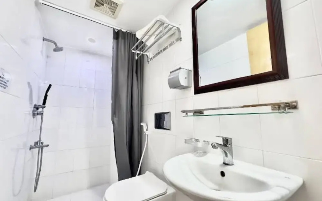 330sqft 3 Modern Stay with Sauna Pool