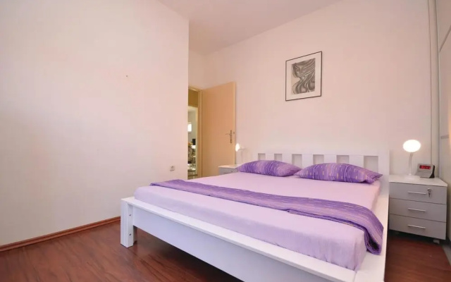 Amazing Apartment in Supetar With 3 Bedrooms and Wifi
