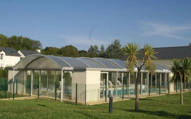 Pleasant Breton Holiday Home Near the bay of Douarnenez