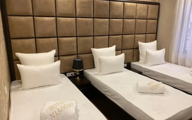 V hotel & tours