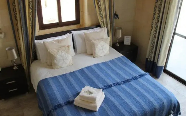 Country Views Bed & Breakfast