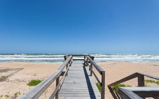Seaside Bungalow - Three Bedroom Home