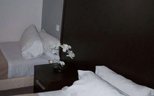 Brit Hotel Confort Auclair Gueret