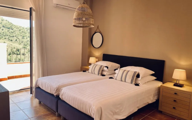 La Perla de Frigiliana Suites & Villa
