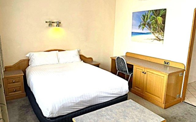 Glenelg Motel