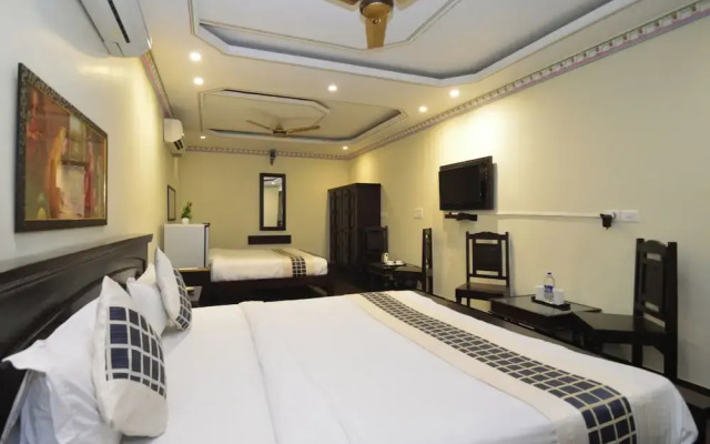 Hotel Surya Garh