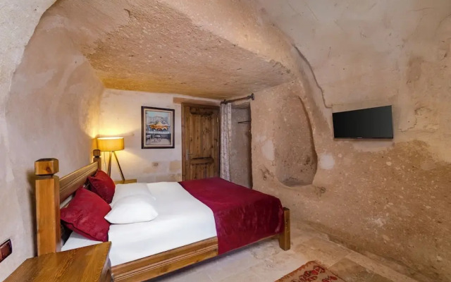 Zula Cave House