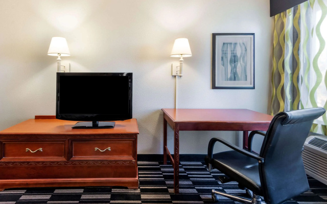La Quinta Inn & Suites by Wyndham Roswell