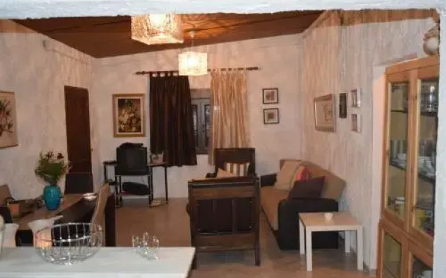 Anni House in Stavros