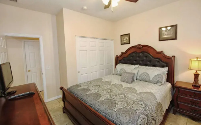 329 Windwood Bay