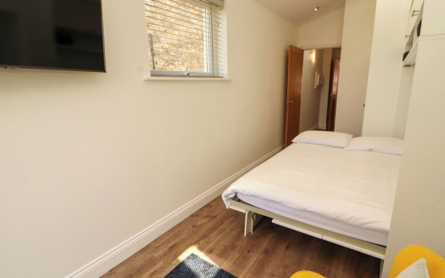 Lakes View Apartment 1