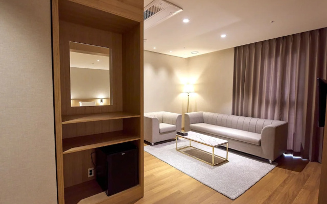 Busan City Hotel