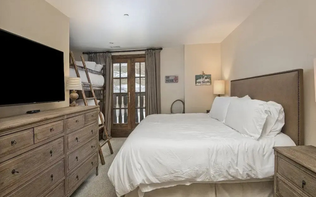 Ascent Condo 111