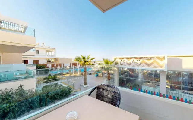 Marika Beach Hotel