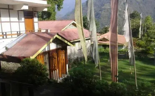 Dara Gaon Village Retreat