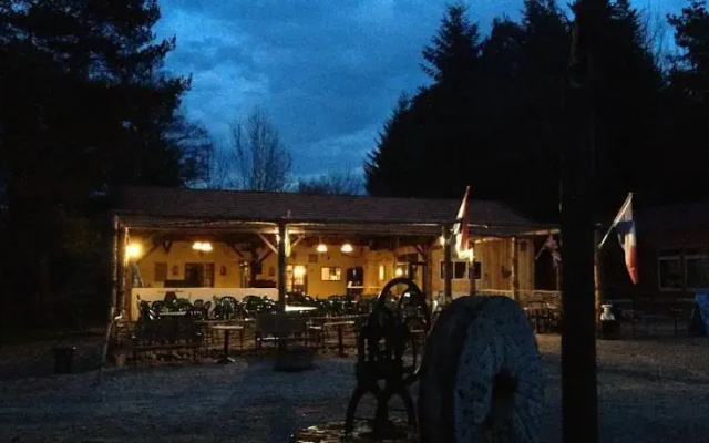 Le Paradou Camping & Gites