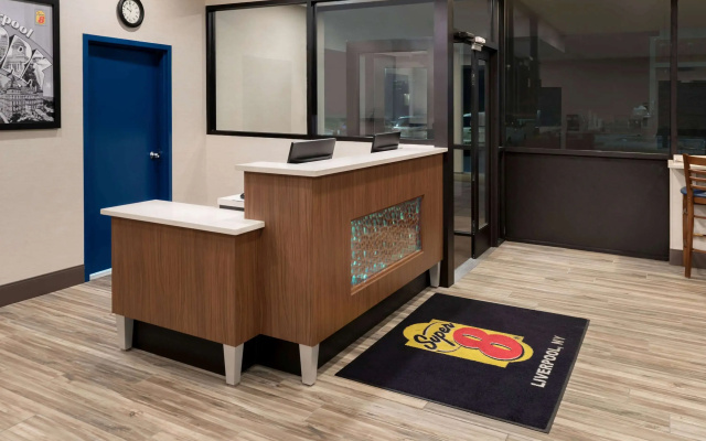 Super 8 by Wyndham Liverpool/Syracuse North Airport