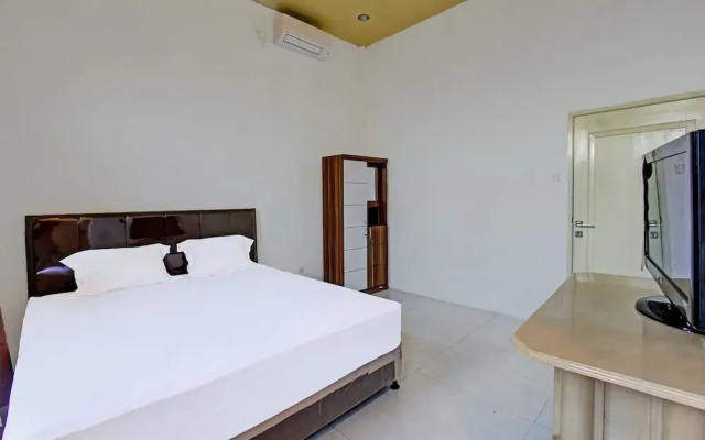 Hotel O Ayu Bypass MansionNearBundaran Gerung