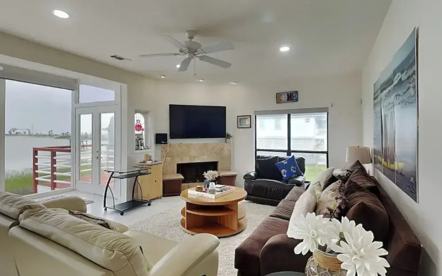 Dock of the Bay by Ryson Vacation Rentals