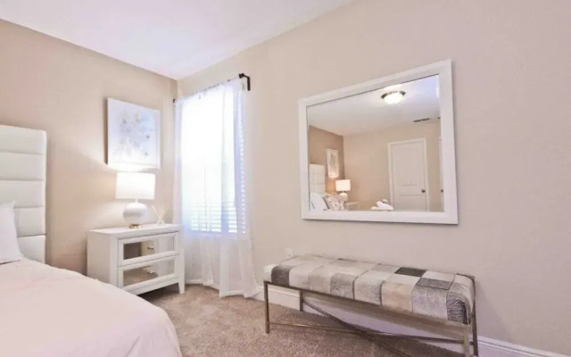 5361 Oakbourne Avenue 6 Bedroom Home