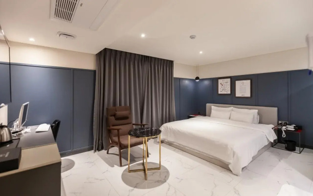 Brown Dot Hotel Hadan