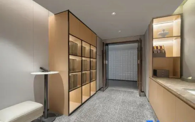 Madison Hotel (Yibin Hejiangmen Yangtze River Park)