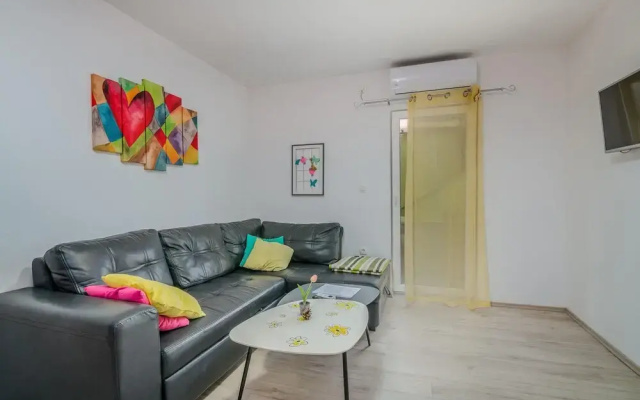 Amazing Apartment in Vrbnik With 1 Bedrooms and Wifi