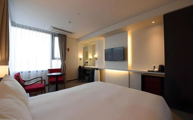 Geoje Art Nouveau Suite Hotel