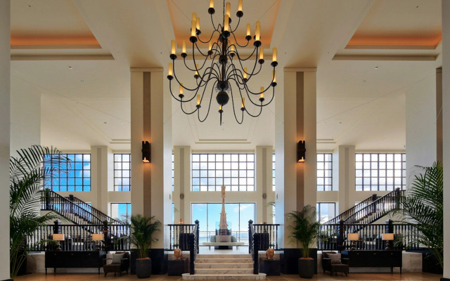 Hotel Monterey Okinawa Spa & Resort